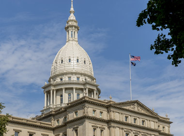 Michigan reintroduces bill to legalize online sports betting, poker and casino